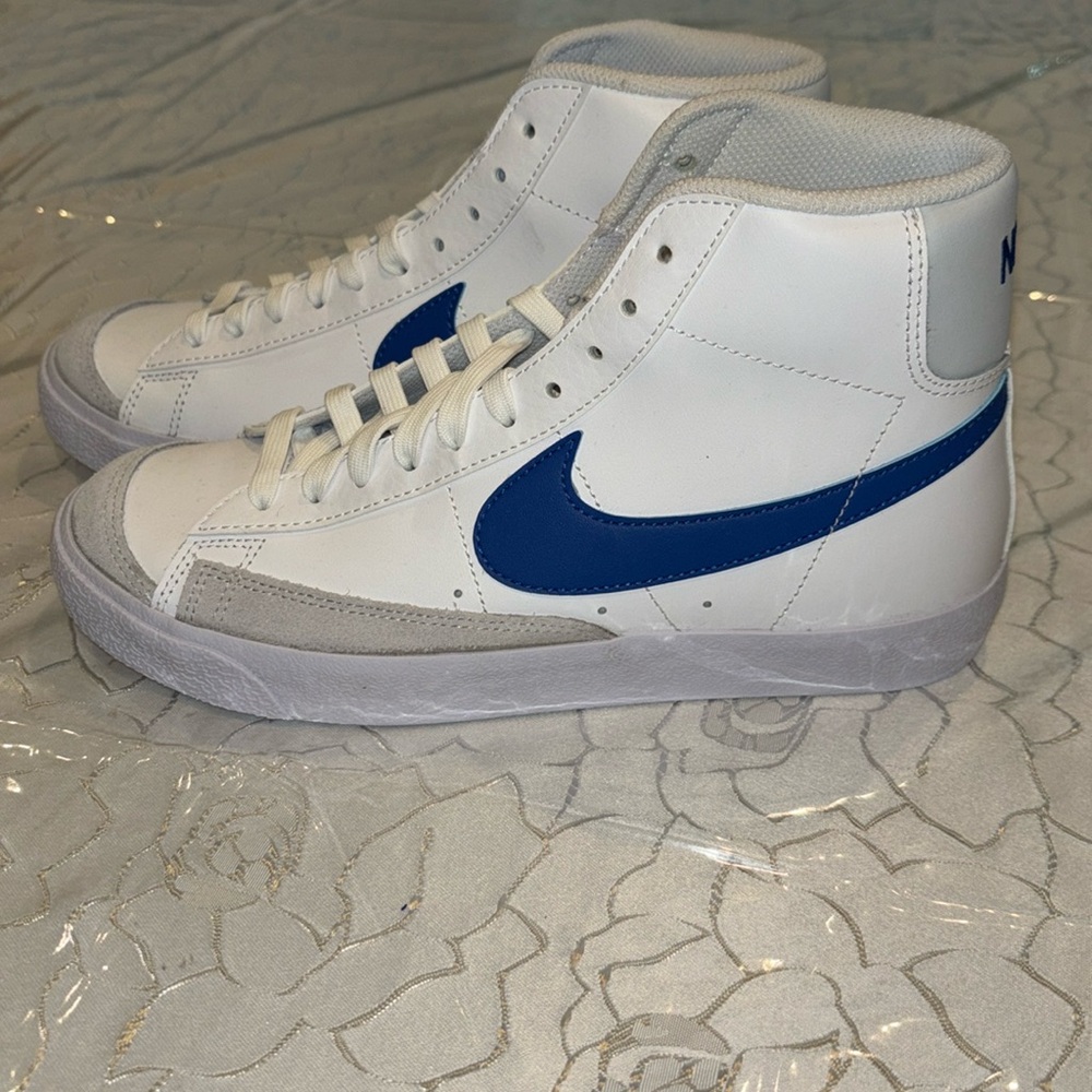 Brand new Nike high top blazer sneakers white and blue size 7 big kids